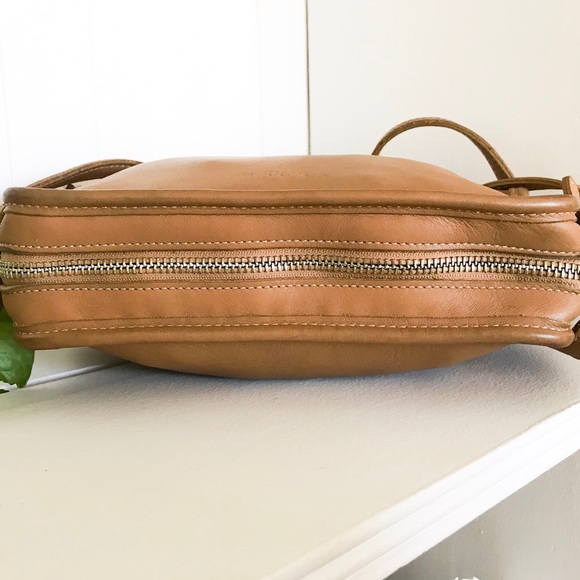 Authentic COACH PURSE - Picture 3 of 4